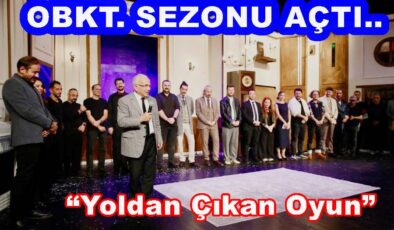 AÇILIŞTA TİYATRO SALONU TIKLIM TIKLIM DOLDU..